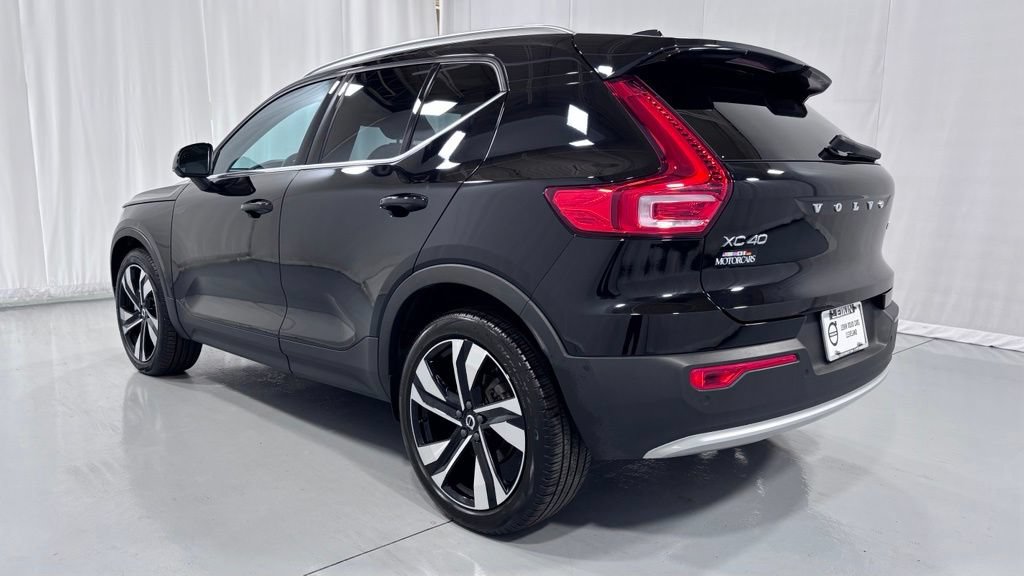 Certified 2023 Volvo XC40 B5 Ultimate w/ Protection Package Premier AWD/4WD image 8