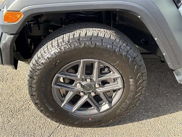 Used 2024 Jeep Wrangler Sport image 11