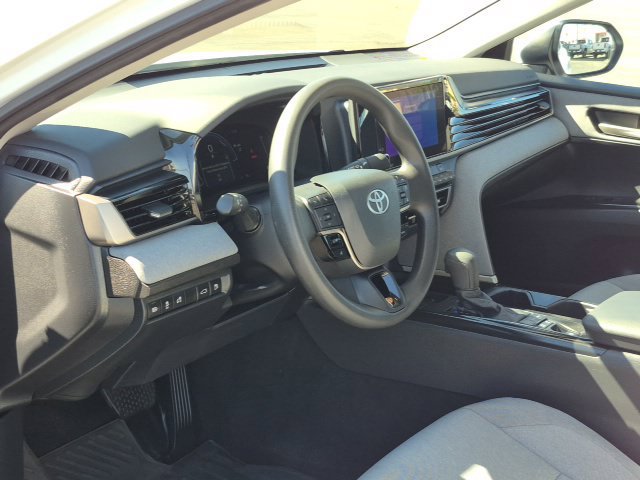 Used 2025 Toyota Camry LE FWD image 10