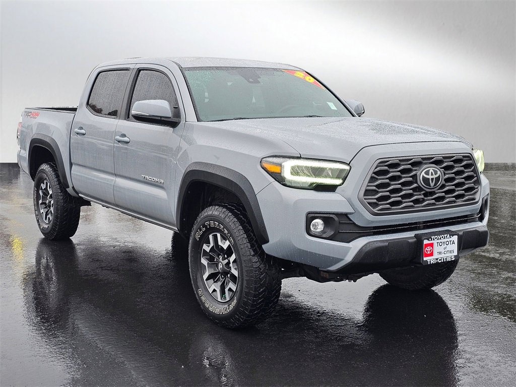 Used 2020 Toyota Tacoma TRD Off-Road w/ Technology Package image 7