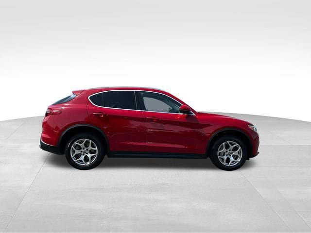 Used 2020 Alfa Romeo Stelvio RWD image 6