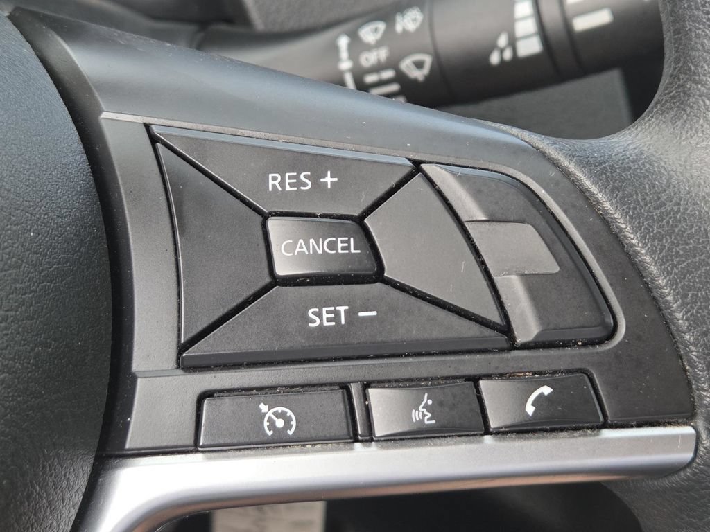 Used 2022 Nissan Rogue Sport S FWD image 5