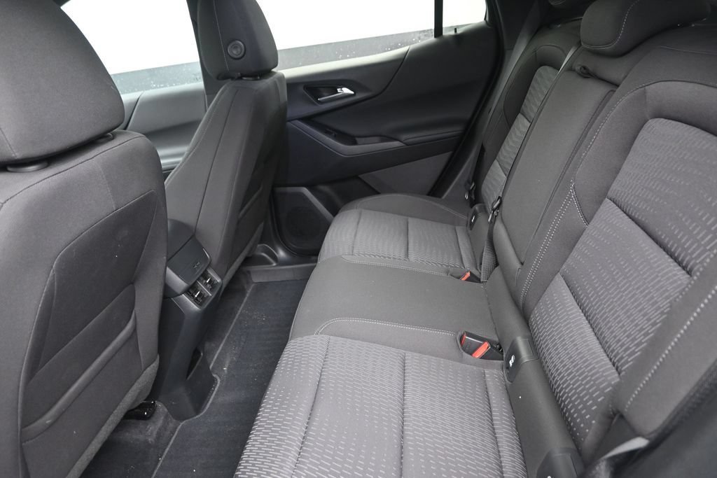 Used 2026 Chevrolet Equinox LT AWD/4WD image 15