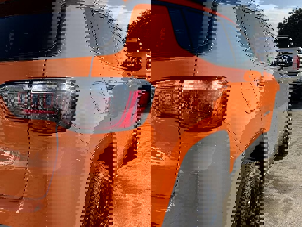 New 2026 Jeep Compass Latitude image 14