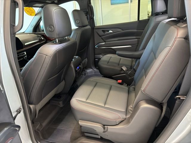 Used 2025 Chevrolet Traverse Z71 w/ Enhanced Driving Package image 17
