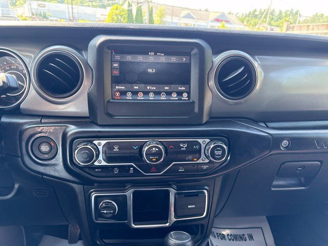 Used 2023 Jeep Wrangler Unlimited Sport AWD/4WD image 19
