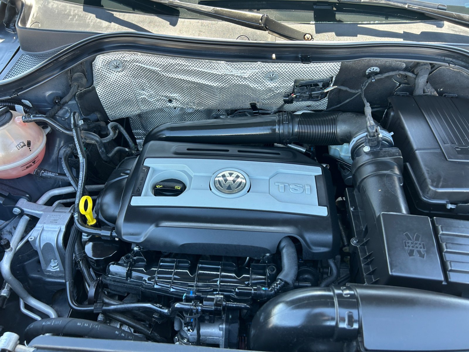 Used 2016 Volkswagen Tiguan S image 20