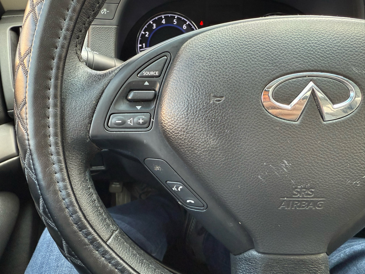 Used 2015 INFINITI Q40 AWD w/ Moonroof Package image 33