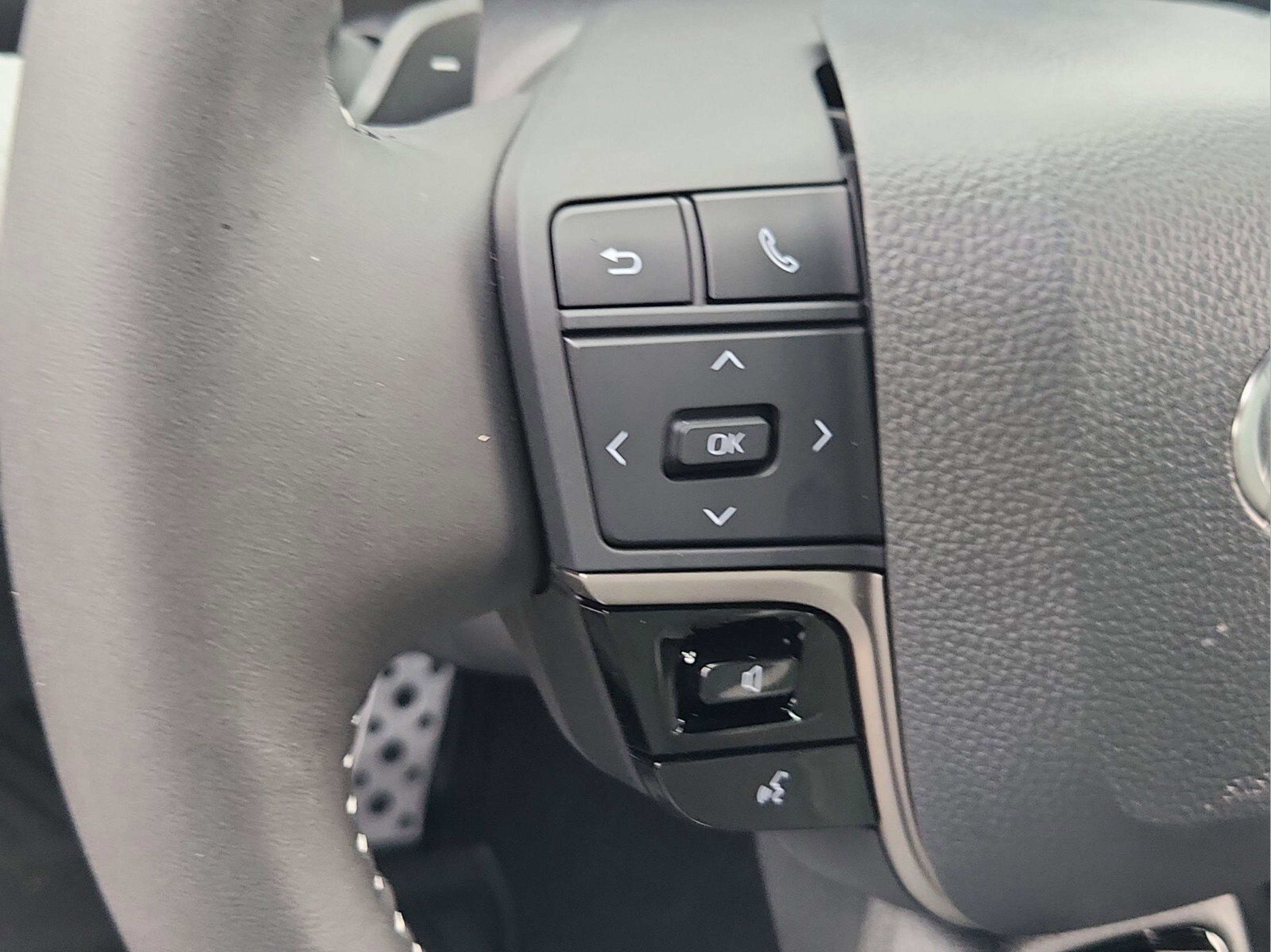 New 2026 Toyota Camry SE image 29