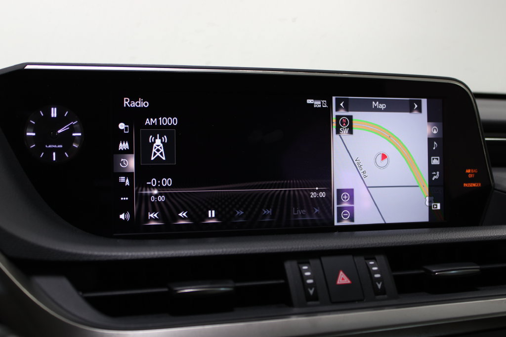 Used 2020 Lexus ES 300h w/ Accessory Package FWD image 34