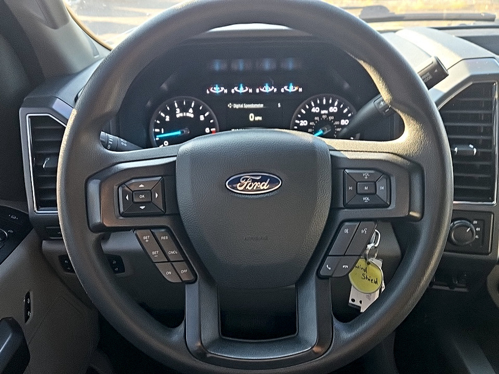 Used 2022 Ford F250 XLT w/ XLT Premium Package AWD/4WD image 12