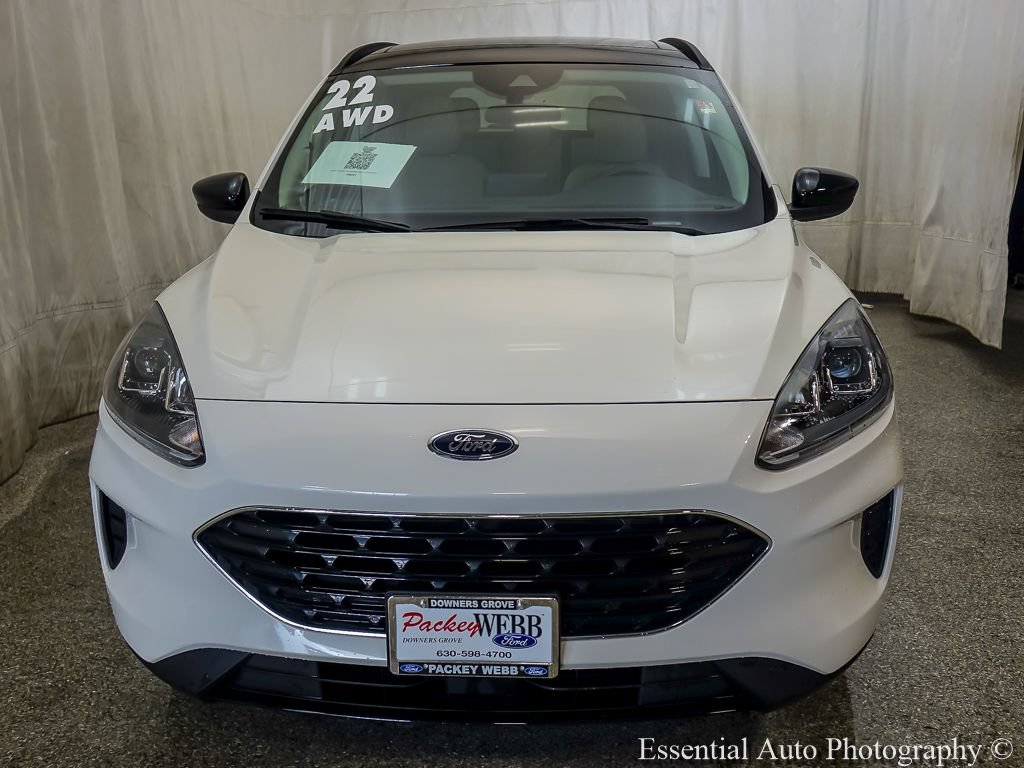 Used 2022 Ford Escape SE w/ SE Sport Appearance Package AWD/4WD image 5