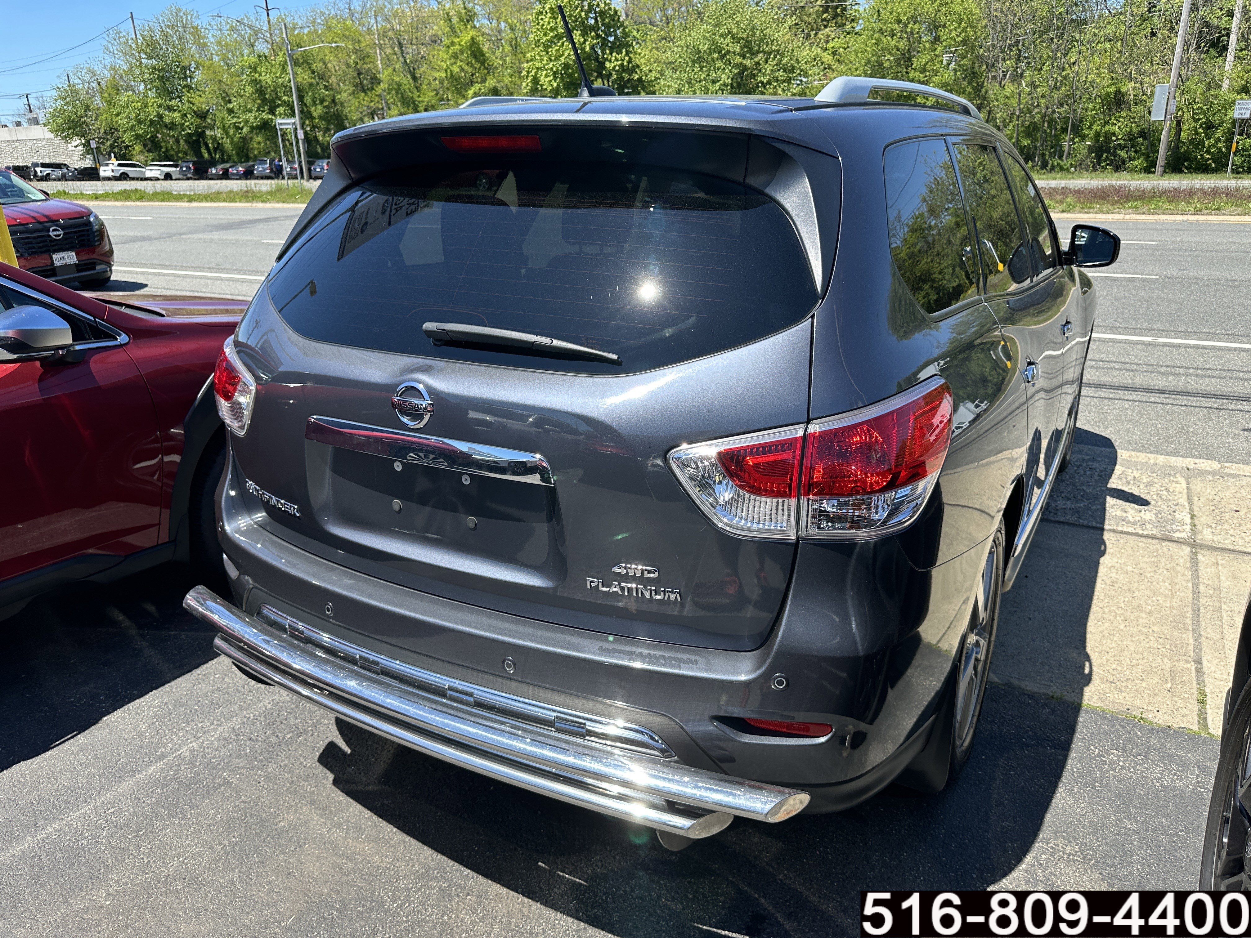 Used 2013 Nissan Pathfinder Platinum w/ Platinum Premium Pkg AWD/4WD image 5