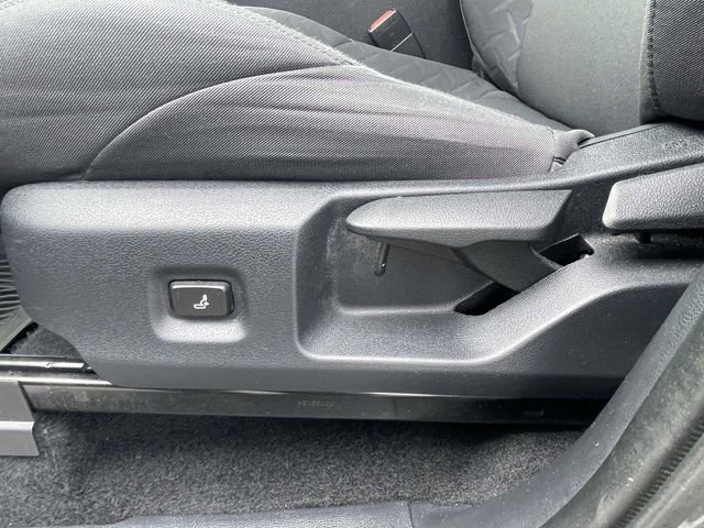 Used 2024 Toyota Tacoma SR5 AWD/4WD image 16