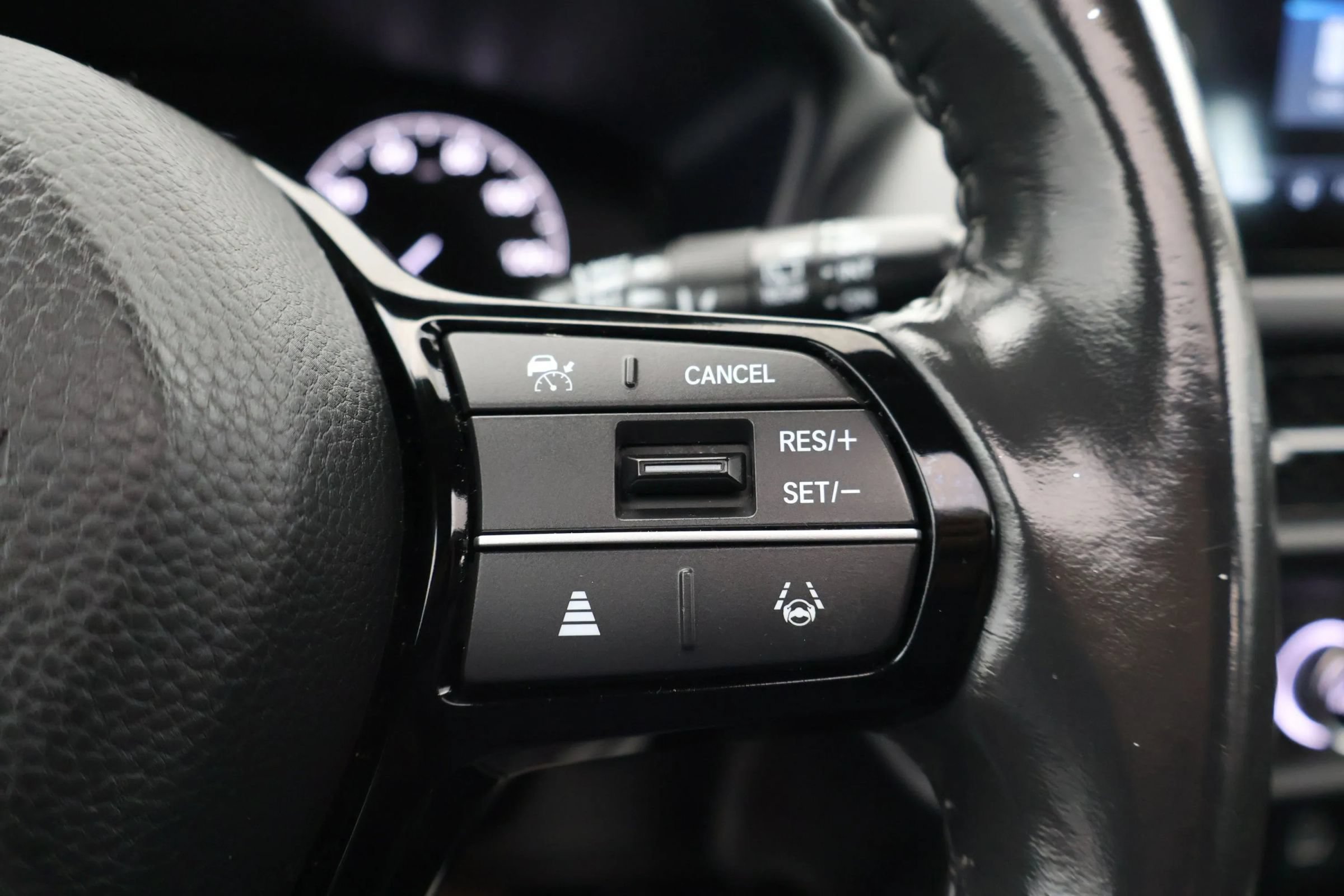 Used 2023 Honda HR-V EX-L image 24