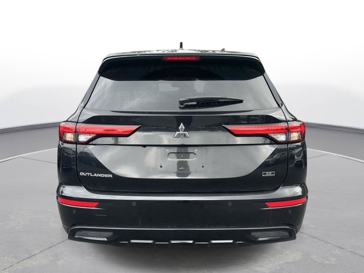 Used 2024 Mitsubishi Outlander SE Black Edition FWD image 7