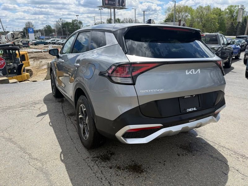 Certified 2025 Kia Sportage LX image 5