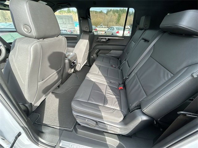 New 2025 Chevrolet Suburban LT w/ Comfort Package image 25