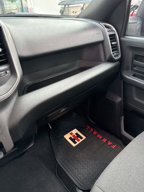 Used 2024 RAM 2500 Tradesman w/ Chrome Appearance Group image 20