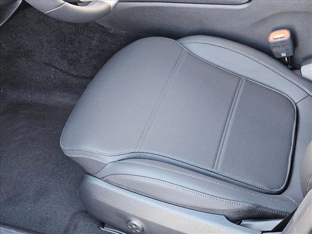 New 2026 Mercedes-Benz C 300 Sedan image 4