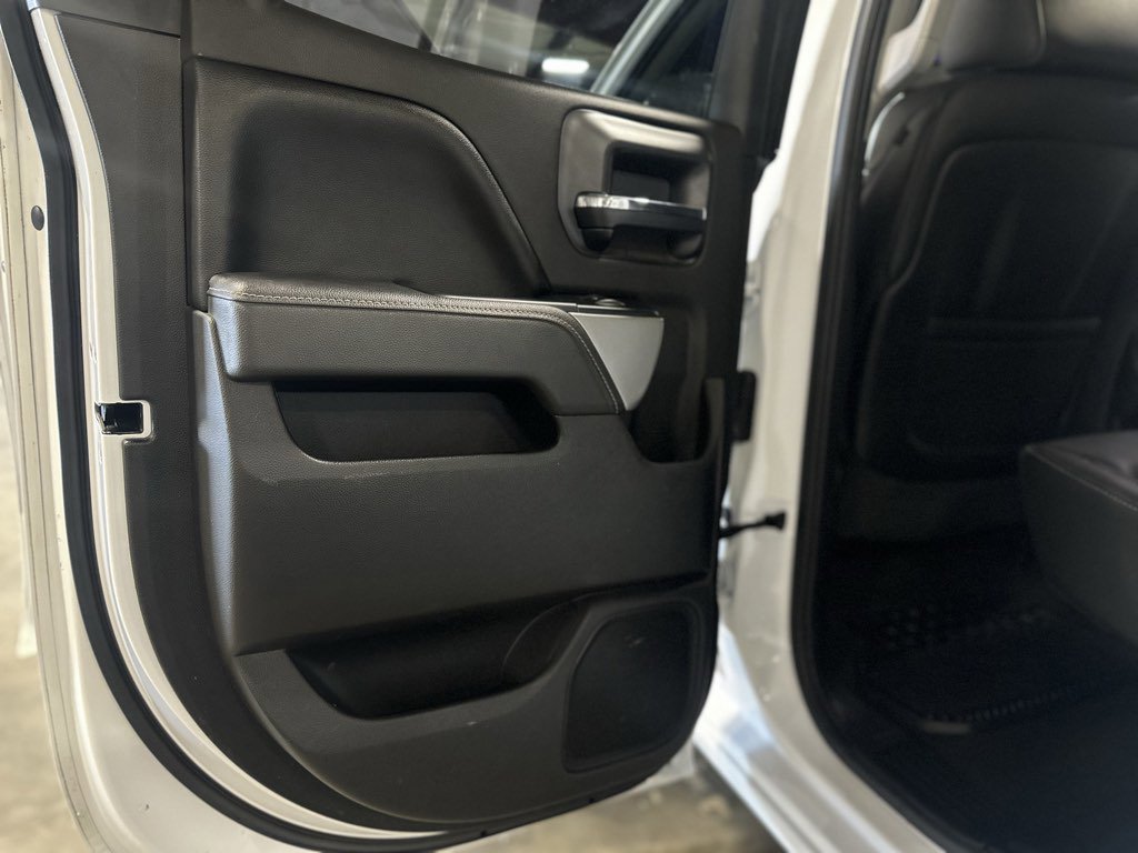 Used 2015 Chevrolet Silverado 1500 LT w/ Custom Sport Edition image 28