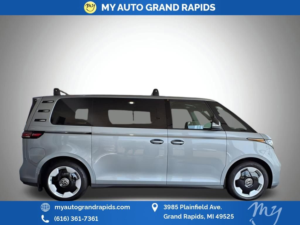 Used 2025 Volkswagen ID. Buzz Pro S RWD image 21