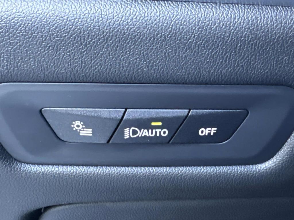 Used 2025 BMW X5 xDrive50e w/ M Sport Package image 30