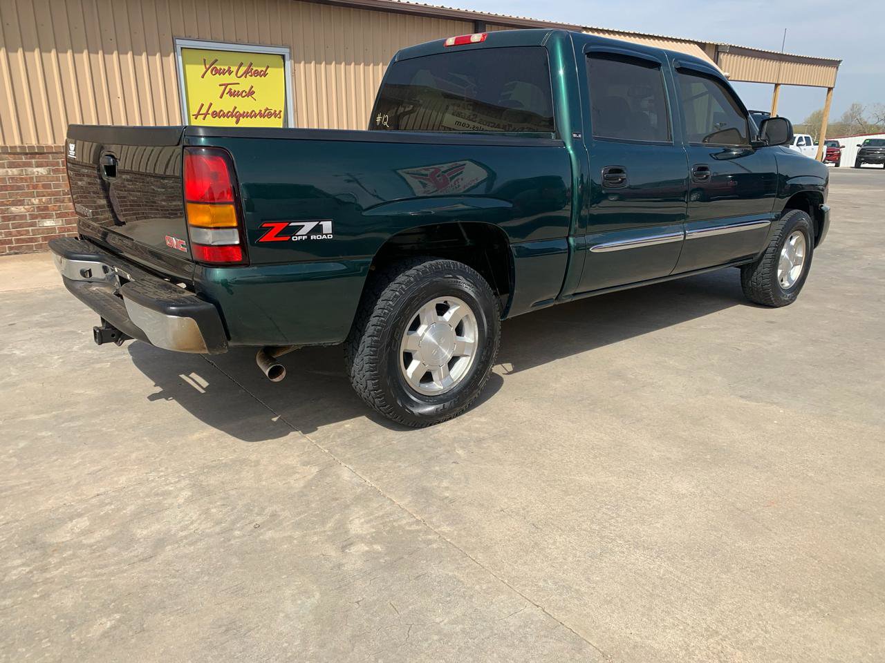 Used 2006 GMC Sierra 1500 SLE w/ Light Duty Power Package AWD/4WD image 2