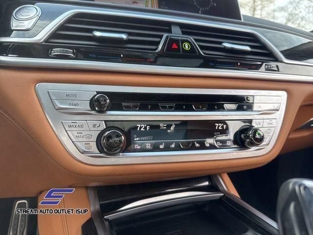 Used 2022 BMW 750i xDrive w/ Executive Package AWD/4WD image 49