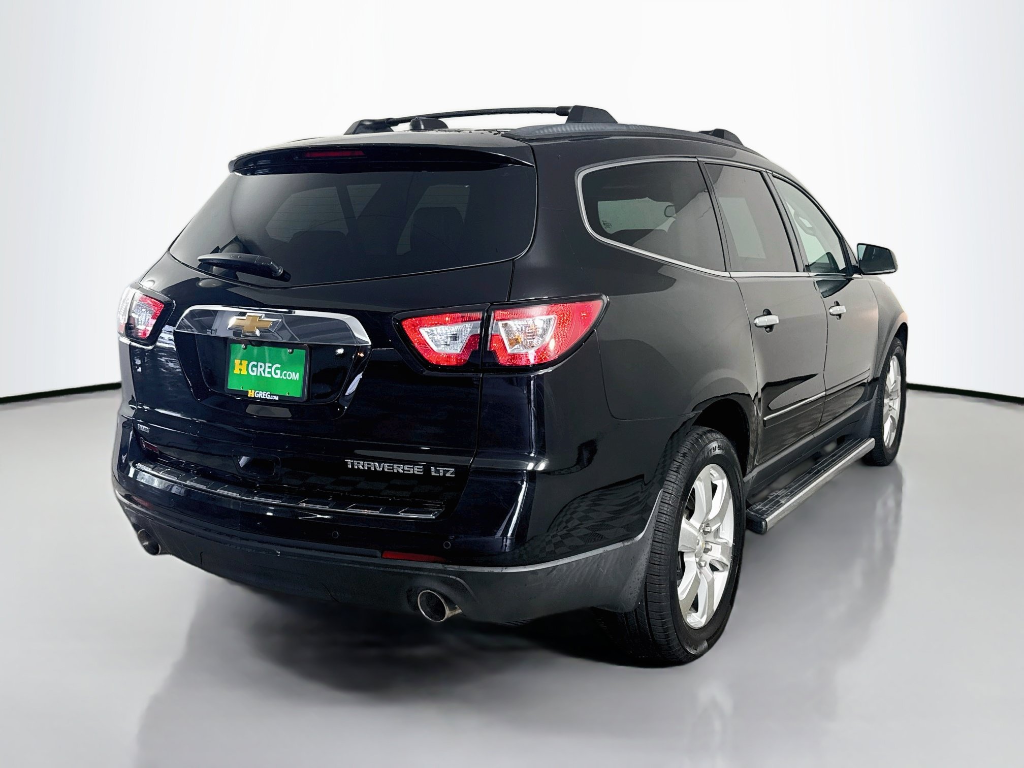 Used 2016 Chevrolet Traverse LTZ w/ LPO, 'HIT The Road' Package AWD/4WD image 10