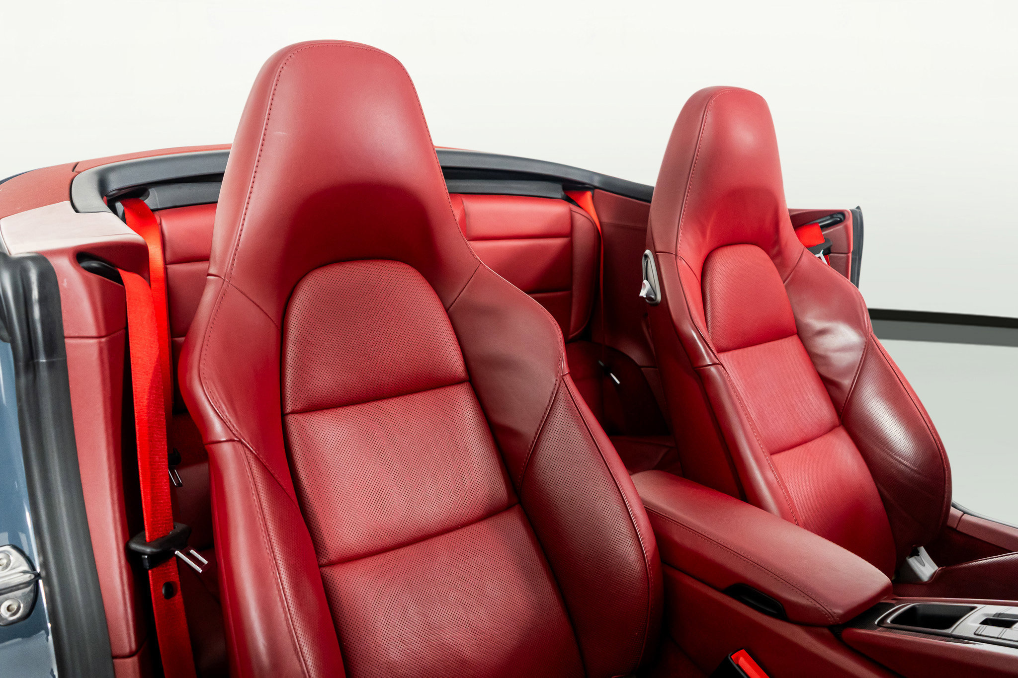 Used 2017 Porsche 911 Turbo S image 25