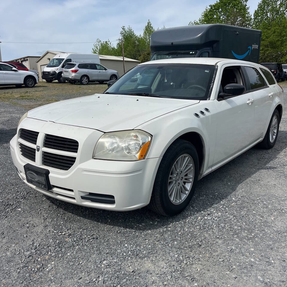 Used 2007 Dodge Magnum SE RWD image 2