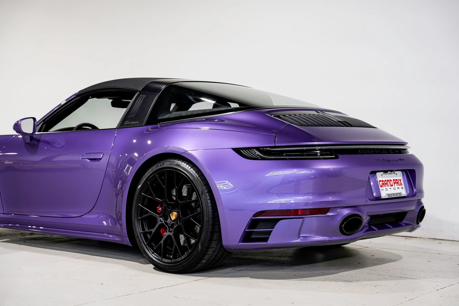 Used 2024 Porsche 911 Targa 4 GTS AWD/4WD image 37