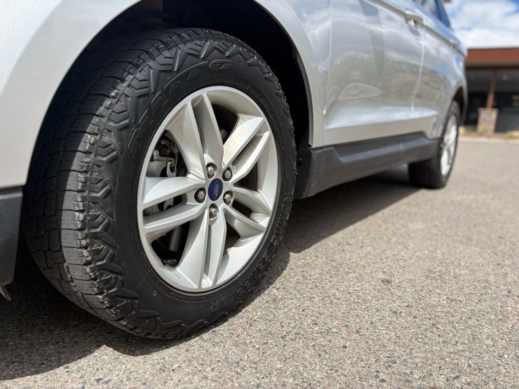 Used 2016 Ford Edge SEL w/ Class II Trailer Tow Package image 13