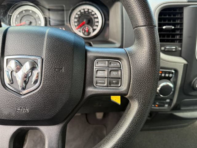 Used 2015 RAM 1500 Express AWD/4WD image 29