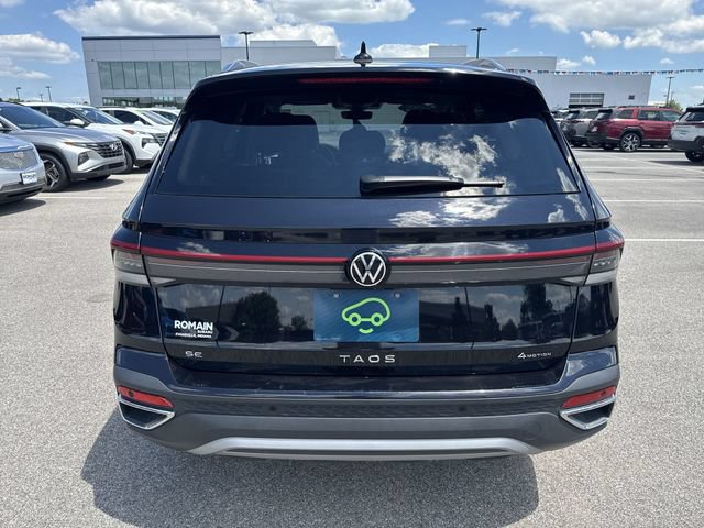 Used 2025 Volkswagen Taos SE AWD/4WD image 5