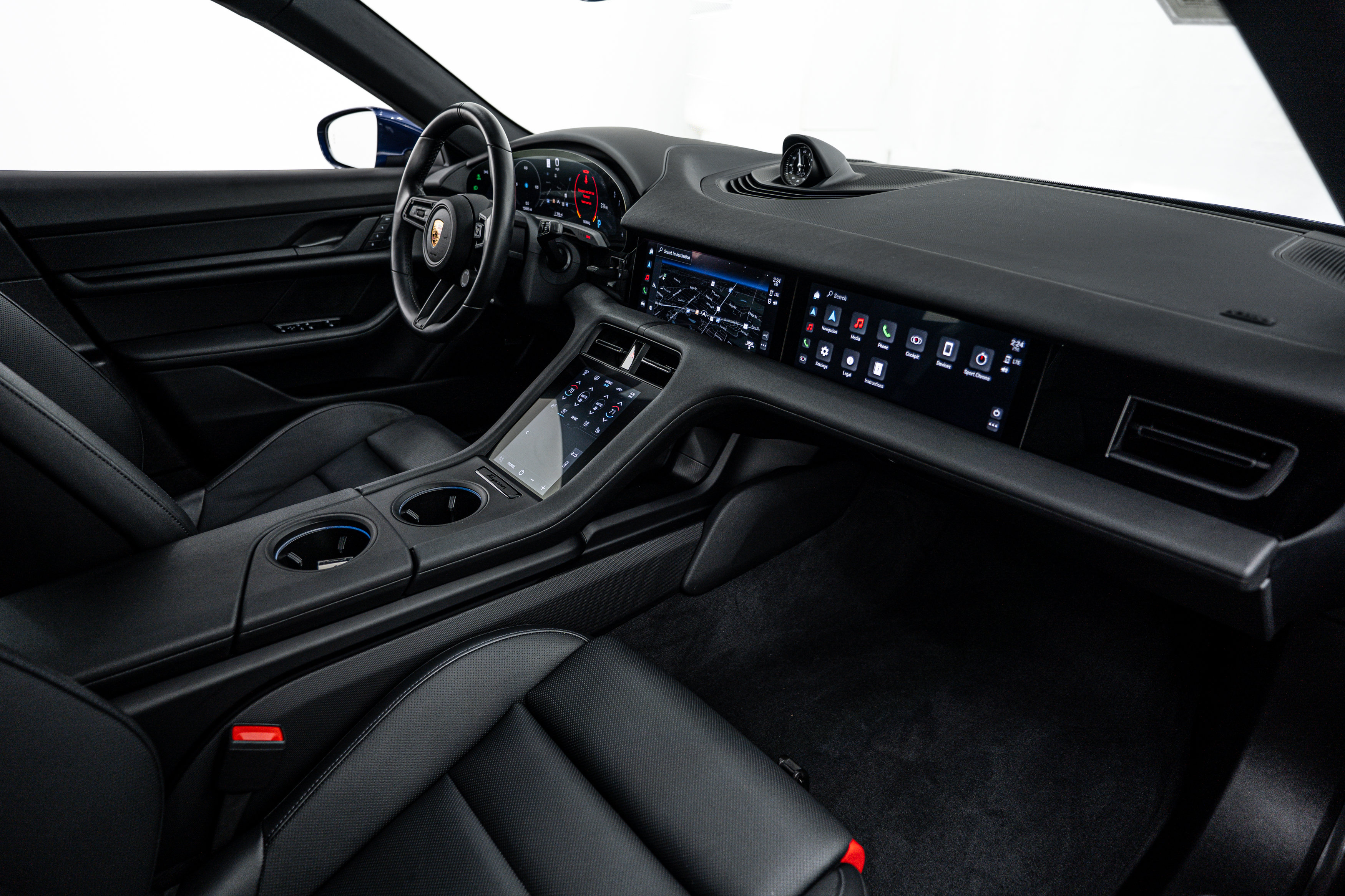 Certified 2024 Porsche Taycan 4S AWD/4WD image 14