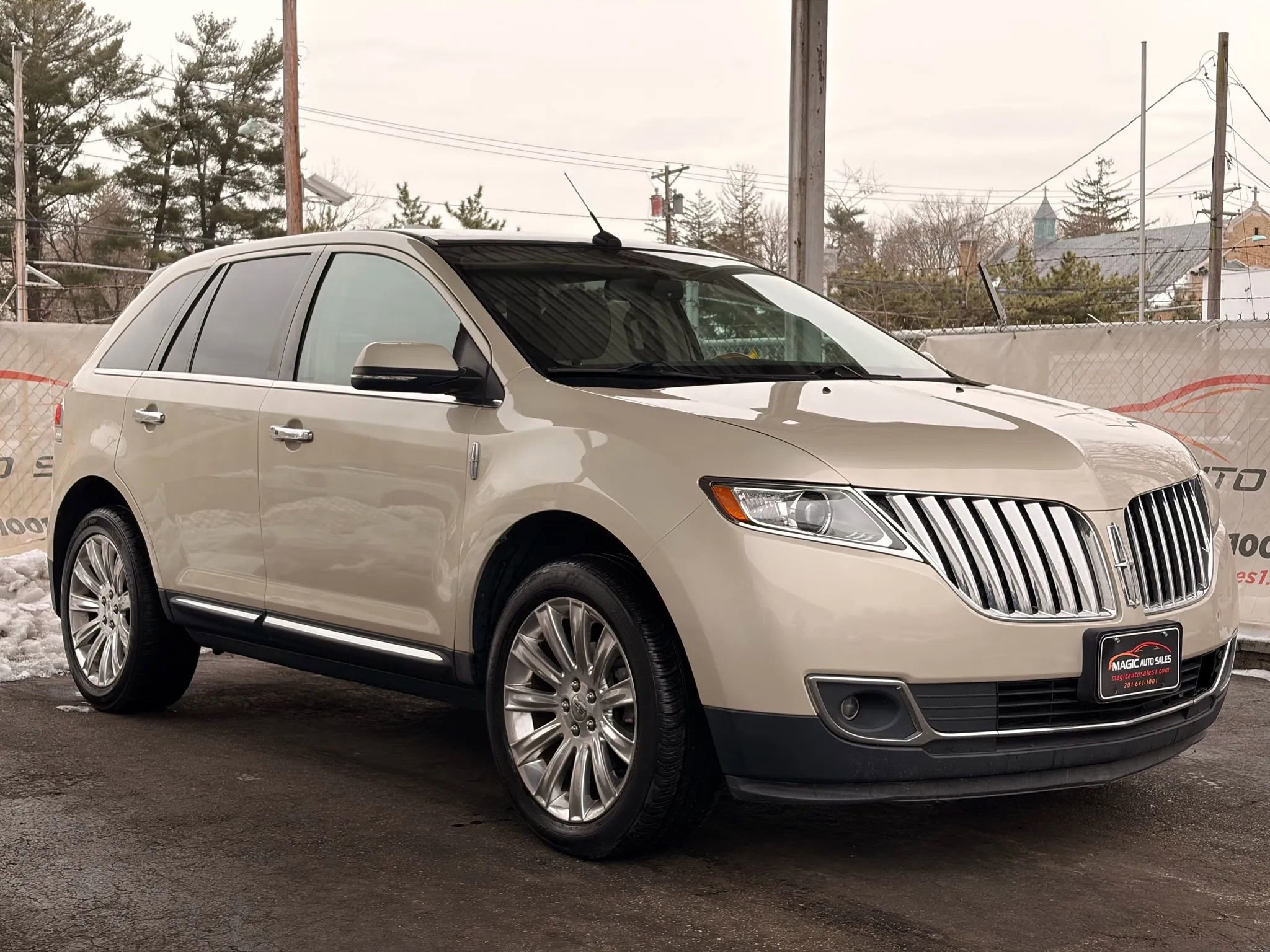 Used 2014 Lincoln MKX AWD w/ Equipment Group 102A image 55