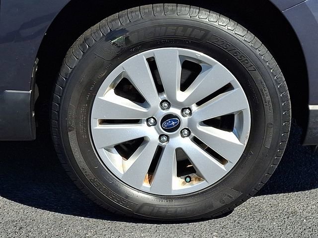 Used 2017 Subaru Outback 2.5i Premium AWD/4WD image 11