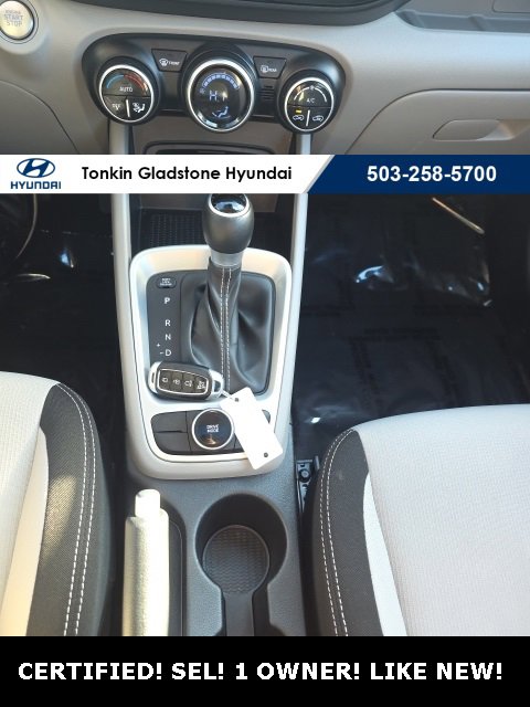 Certified 2025 Hyundai Venue SEL image 19