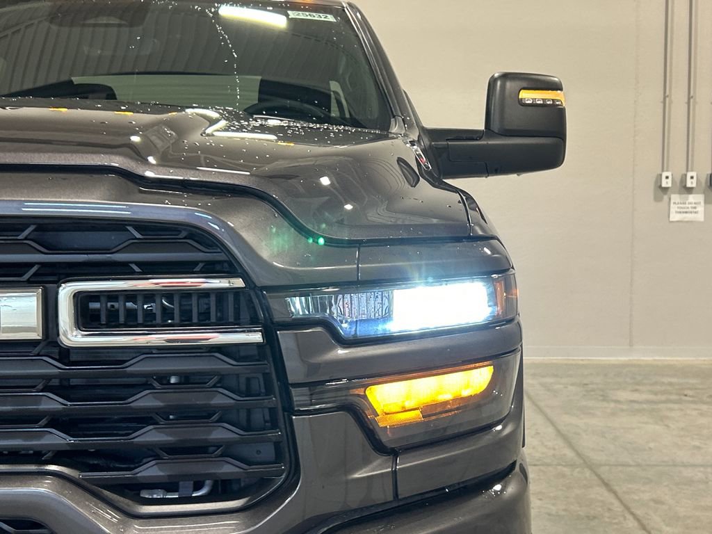 New 2025 RAM 2500 Big Horn AWD/4WD image 10