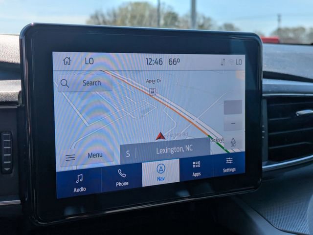 Used 2022 Ford Explorer XLT w/ Equipment Group 202A image 24