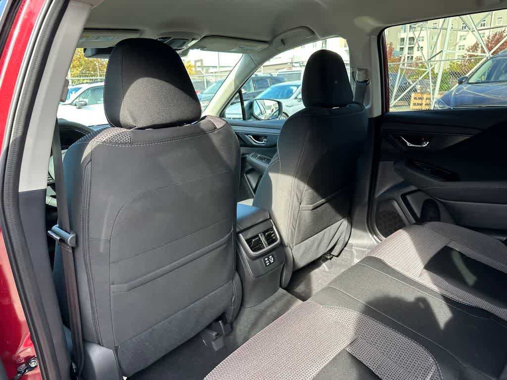 Used 2025 Subaru Outback Premium AWD/4WD image 12