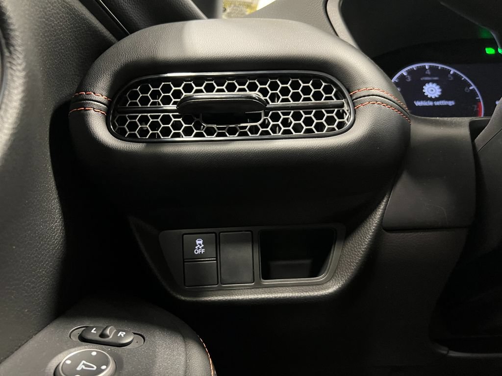Used 2023 Honda HR-V Sport image 28