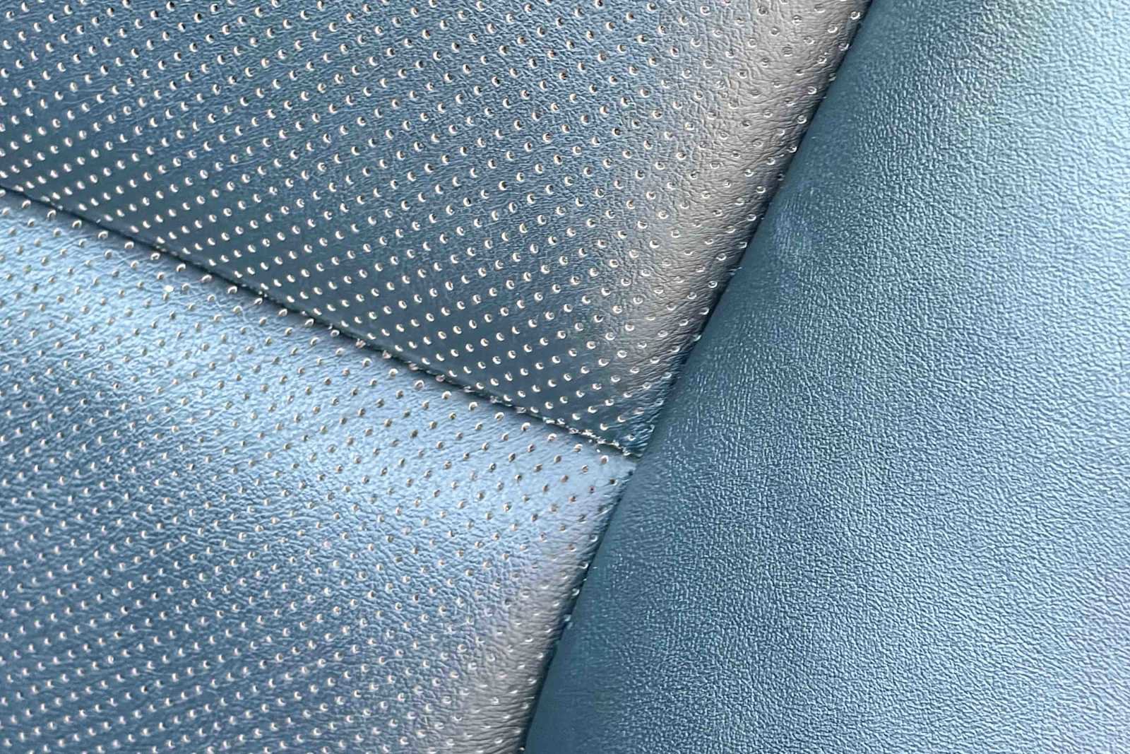 Used 2017 Lexus LS 460 w/ Comfort Package image 25