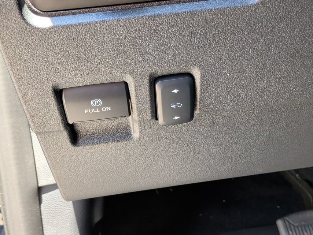 Used 2024 Ford F250 Lariat w/ Lariat Ultimate Package AWD/4WD image 17