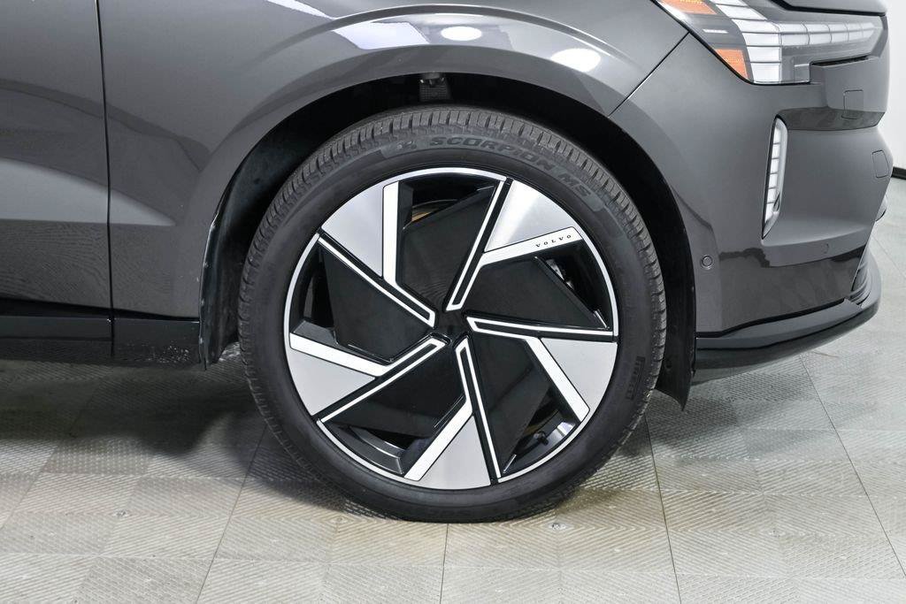 Certified 2025 Volvo EX90 Plus AWD/4WD image 41