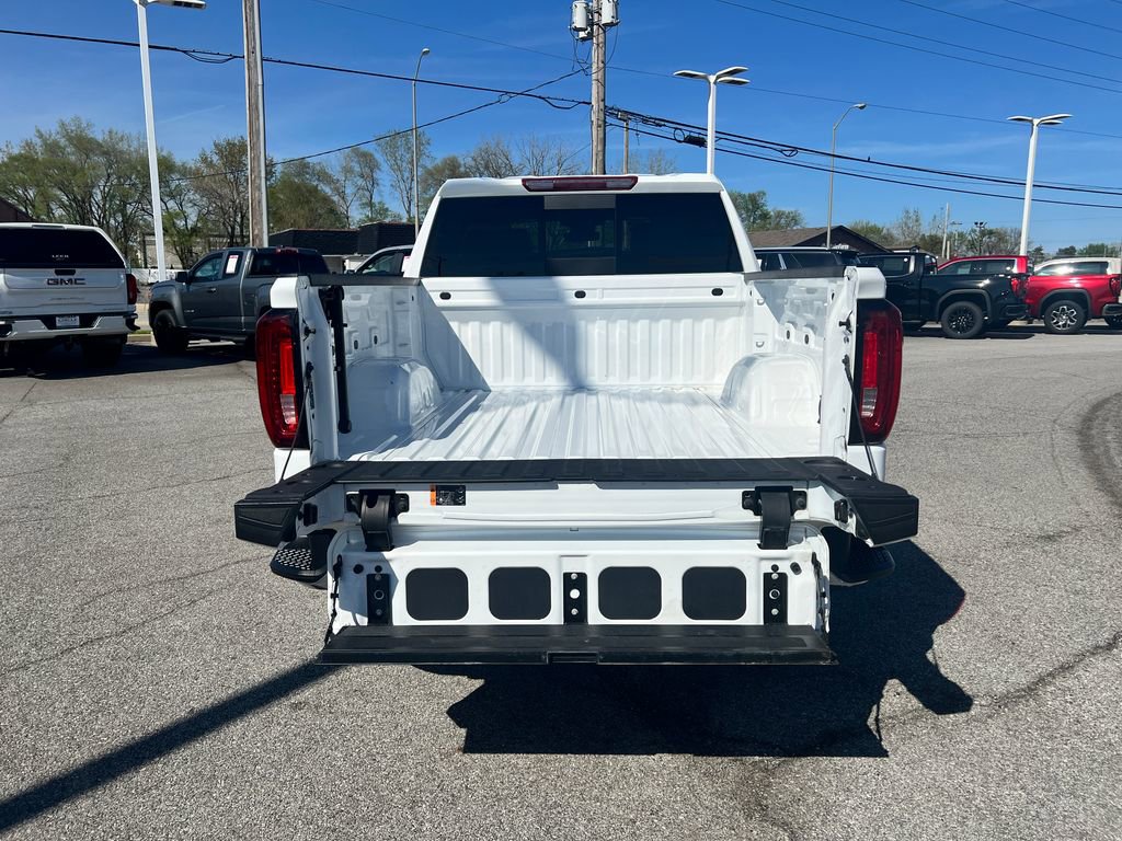 Used 2023 GMC Sierra 1500 SLT w/ SLT Premium Package image 18