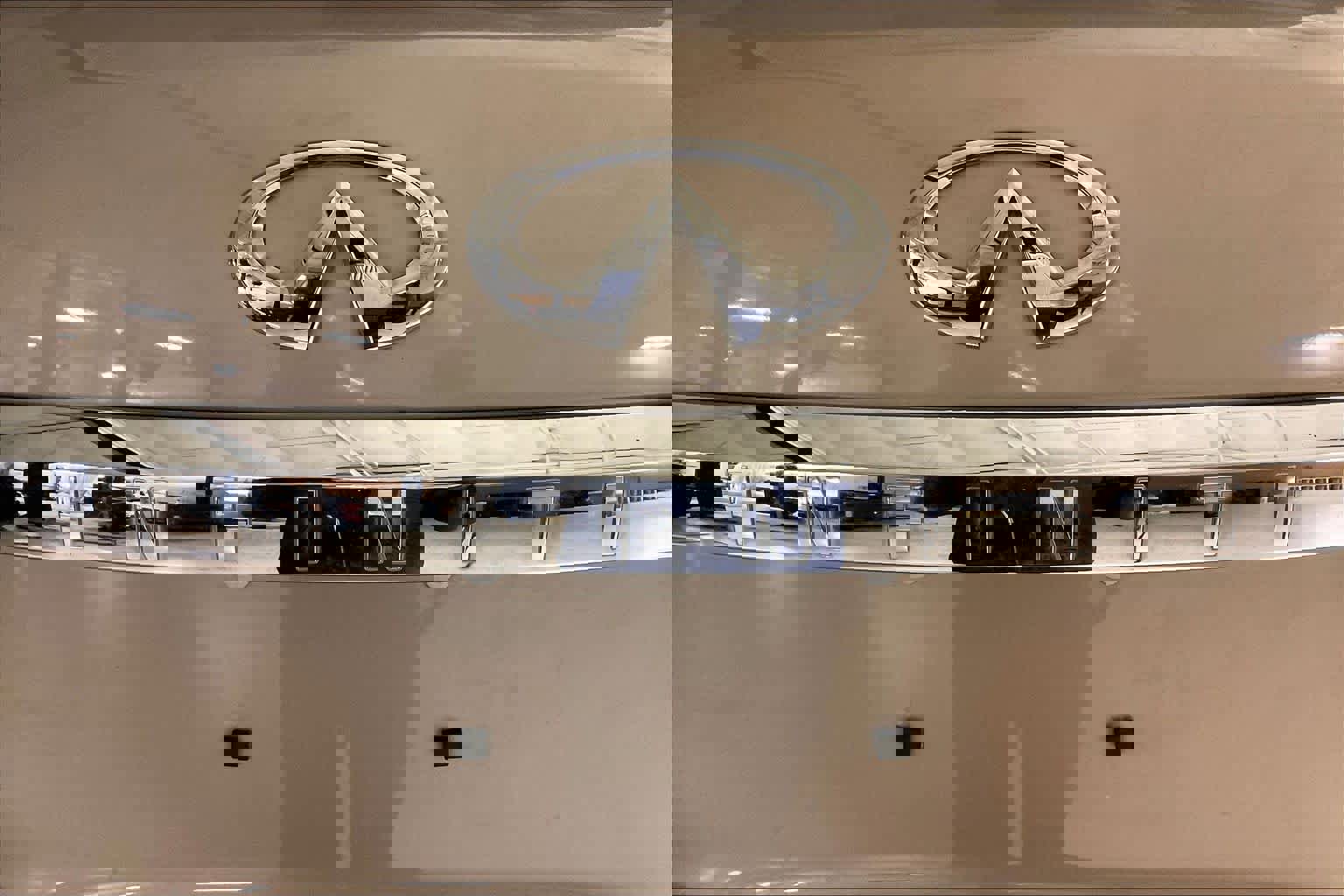 Used 2022 INFINITI QX80 Luxe w/ Cargo Package image 31