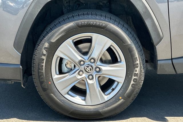 Certified 2024 Toyota RAV4 XLE FWD image 31